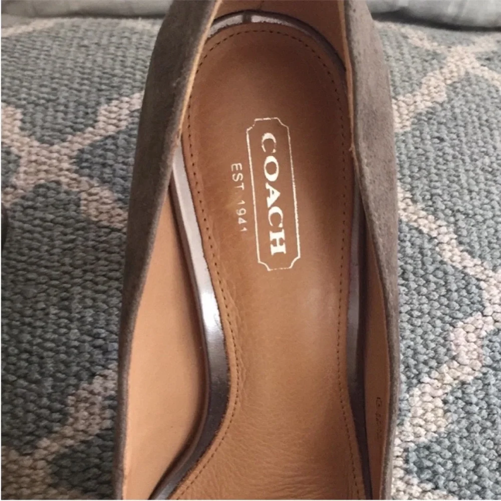 COACH Ophelia Suede and Embossed Croc Heels Size 6.5